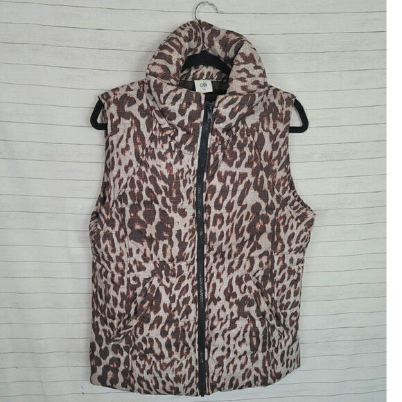 CAbi Juliet Leopard Print Puffer Vest, sz Medium - Picture 1 of 14
